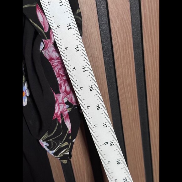 Torrid Kaftan Cardigan 2 / 2X Womens Black Lightweight Sheer Button Dress - Picture 4 of 7